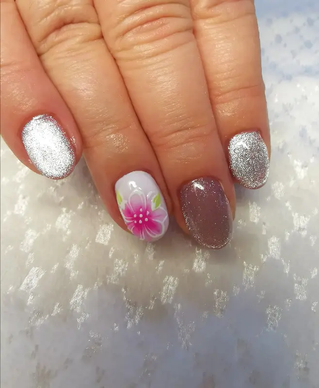 Nyári köröm - mükörömépítés Budapesten