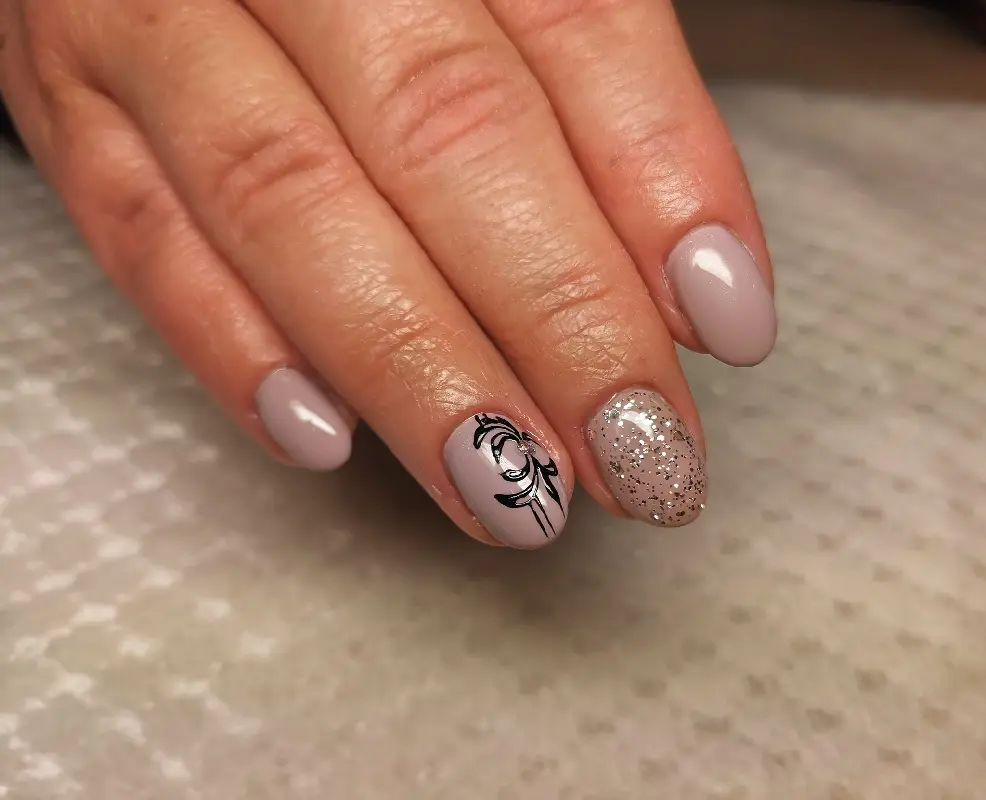 Nyári köröm - mükörömépítés Budapesten