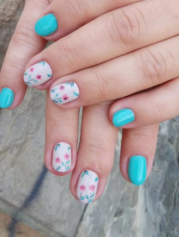 Nyári köröm - mükörömépítés Budapesten