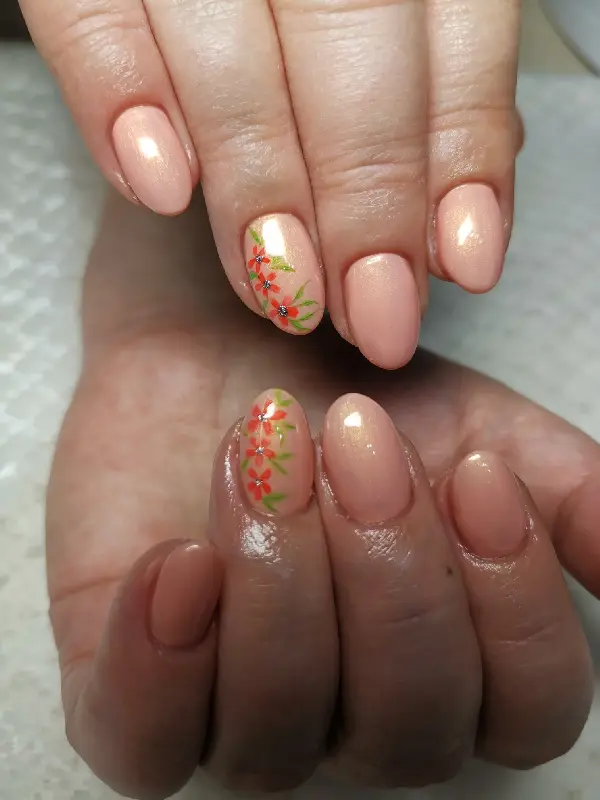 Tavaszi köröm - mükörömépítés Budapesten