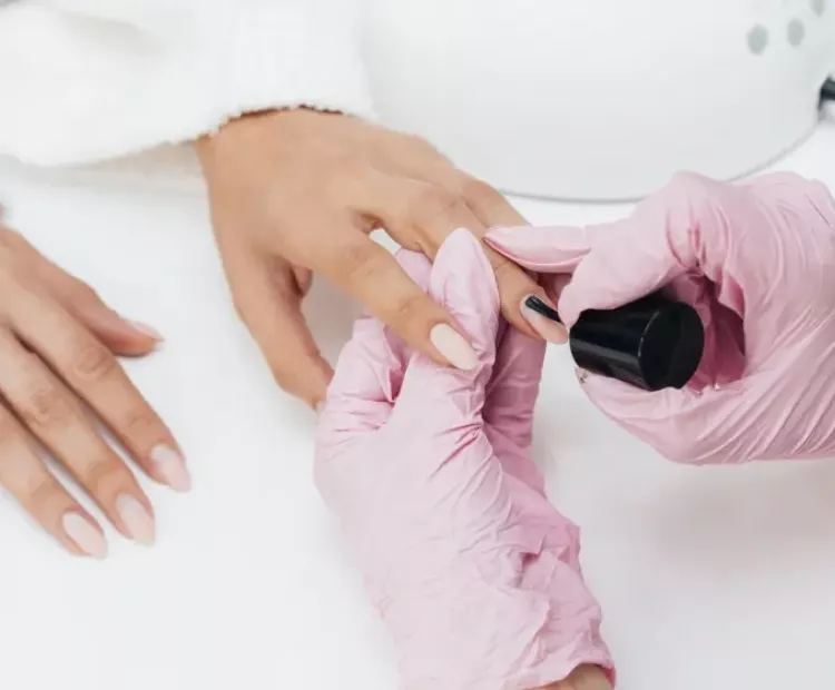 Gél lakk – tartós megoldás a mindennapokra