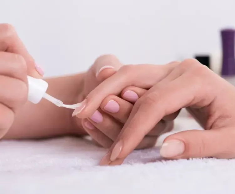 Műkörömépítés - mukoromepites.eu